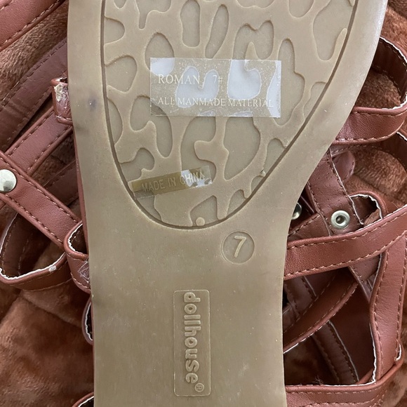 Dollhouse sandals - Picture 2 of 2